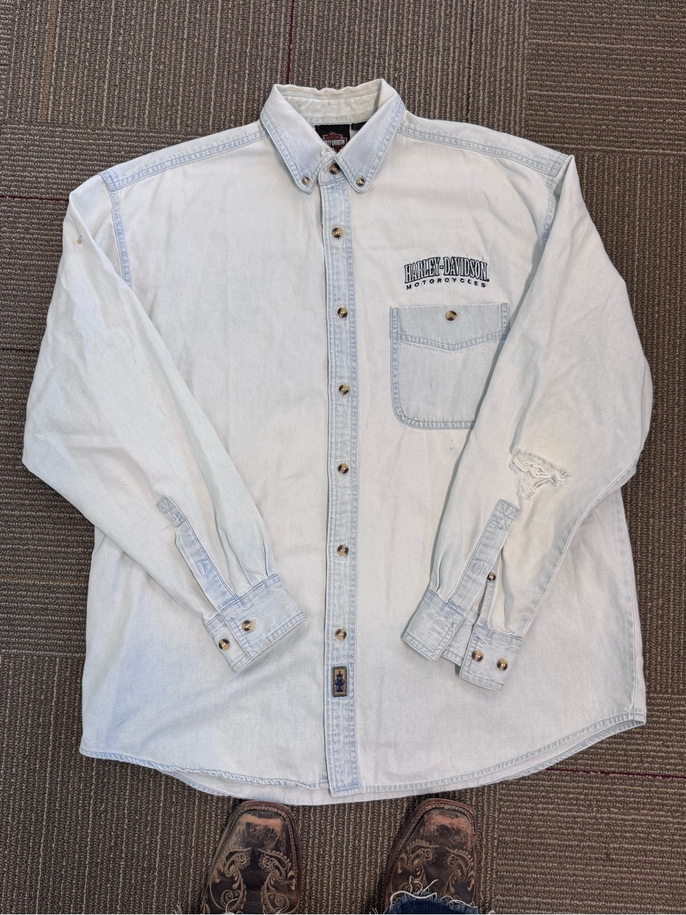 Vintage Harley-Davidson Denim Button Up Shirt Distressed Light Wash Large